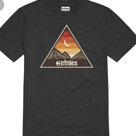 NWT Etnies Moonrise Short Sleeve T-Shirt Multiple sizes - Picture 2 of 5